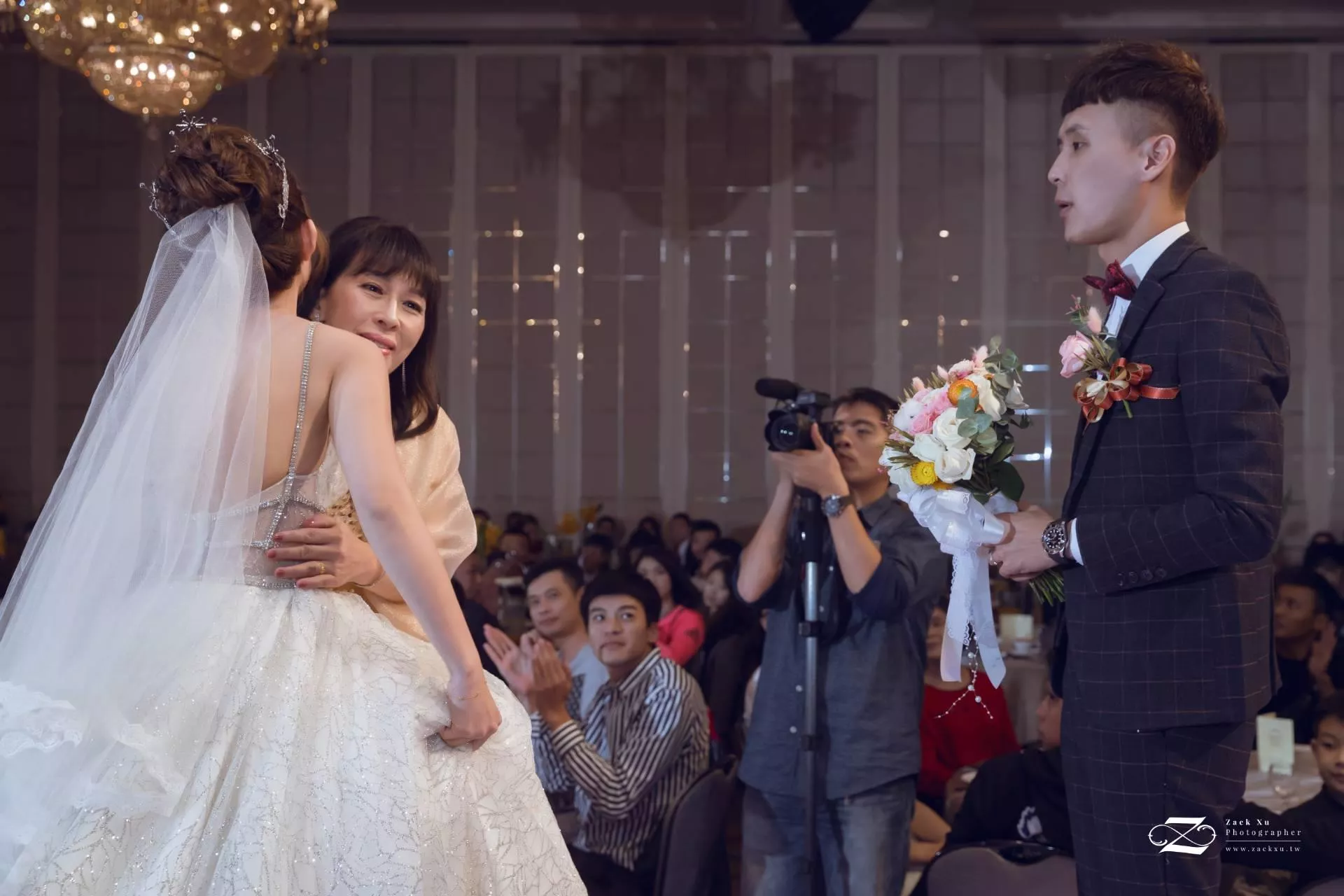 婚禮攝影師Zack.Xu.維澤86-【台北婚攝】𝐖𝐢𝐥𝐥𝐲　∞　𝐒𝐦𝐚𝐥𝐥𝐒𝐡𝐢𝐡婚禮紀錄@典華幸福機構