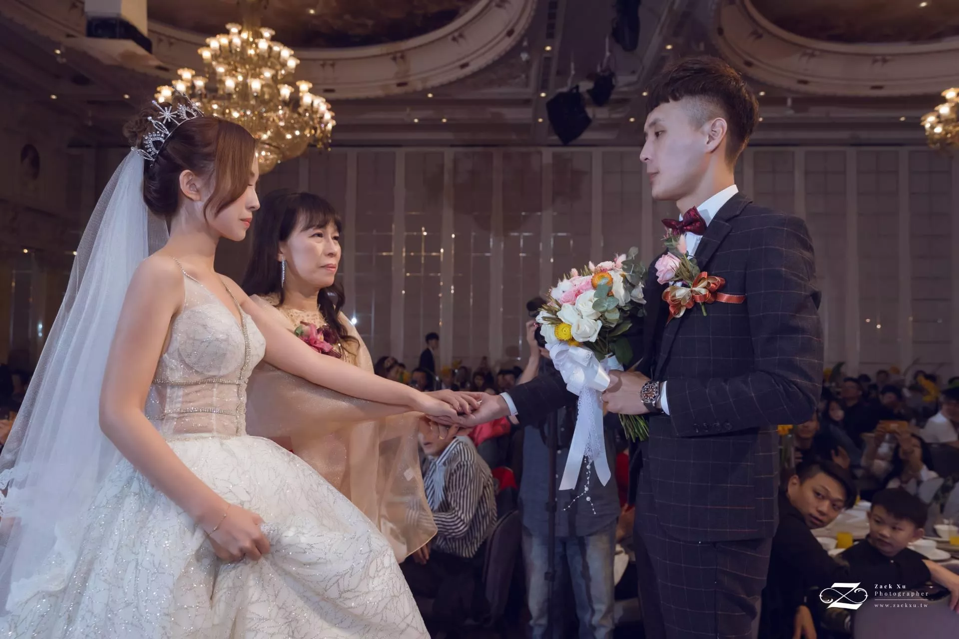 婚禮攝影師Zack.Xu.維澤88-【台北婚攝】𝐖𝐢𝐥𝐥𝐲　∞　𝐒𝐦𝐚𝐥𝐥𝐒𝐡𝐢𝐡婚禮紀錄@典華幸福機構