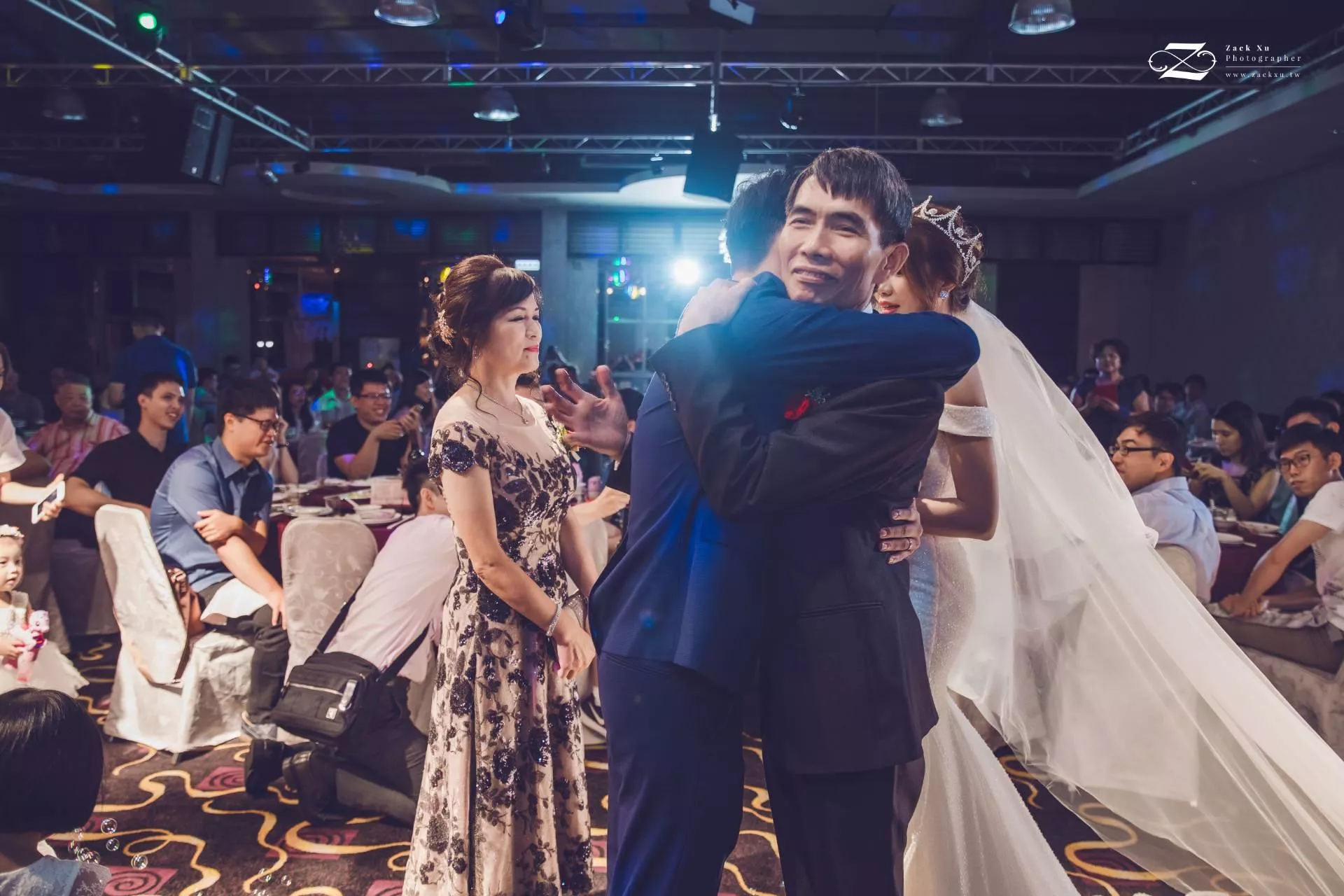 婚禮攝影師Zack.Xu.維澤87-【新竹婚攝】𝐆𝐞𝐨𝐫𝐠𝐞　∞　𝐕𝐢𝐜𝐤𝐲婚禮紀錄@漁池宴會館