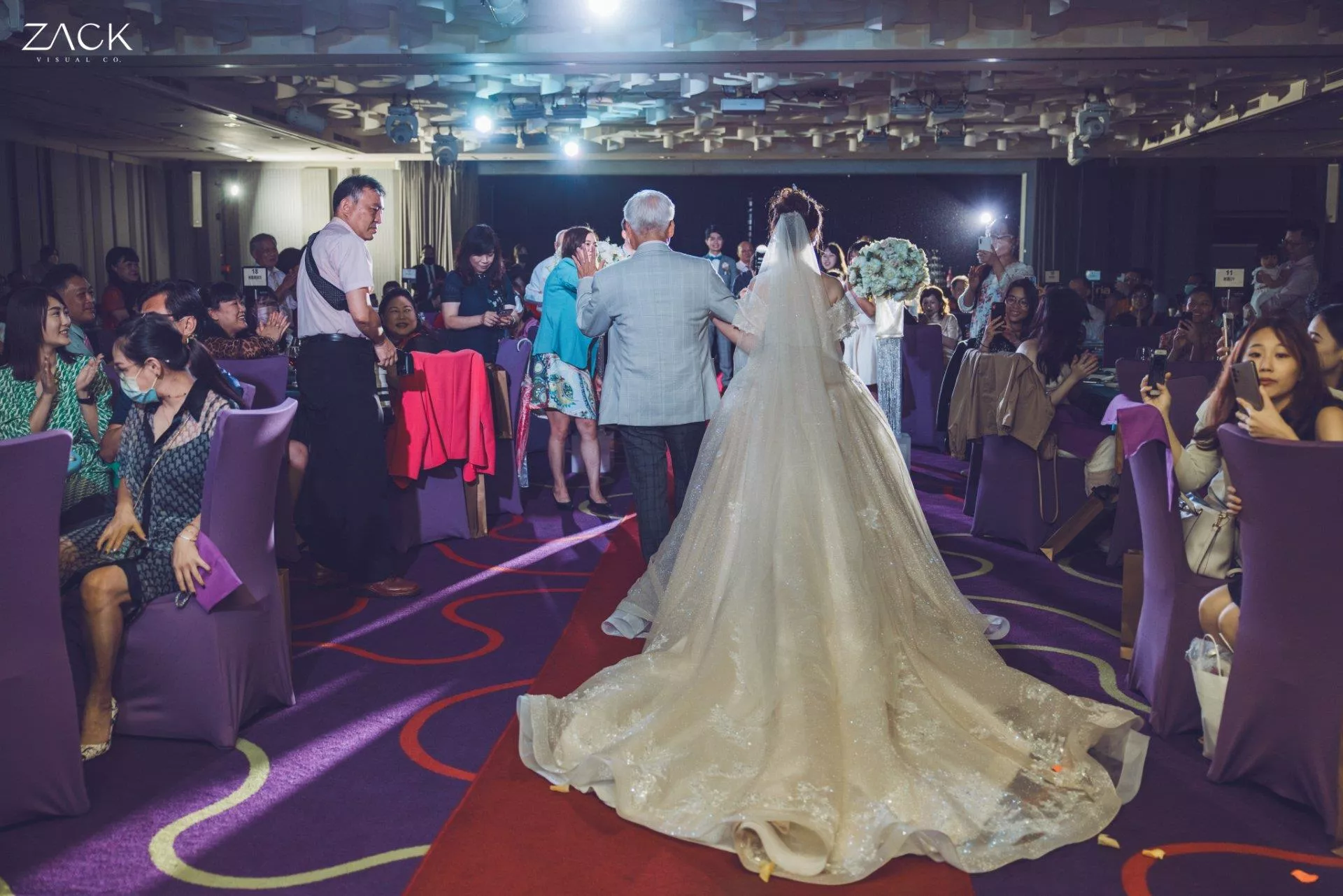 婚禮攝影師Zack.Xu.維澤49-【台北婚攝】秉駿　∞　致宇婚禮紀錄＠維多莉亞酒店