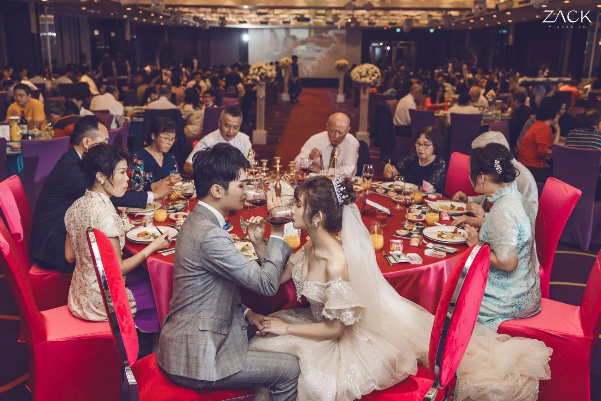 婚禮攝影師Zack.Xu.維澤57-【台北婚攝】秉駿　∞　致宇婚禮紀錄＠維多莉亞酒店
