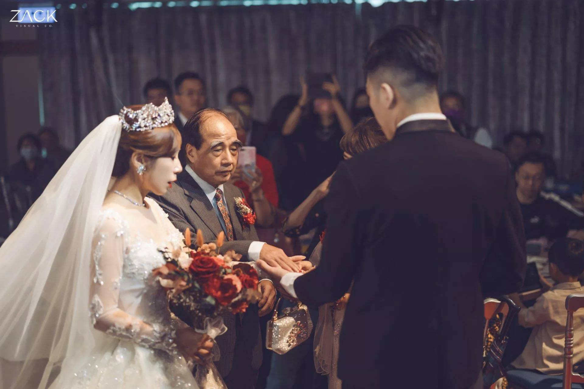婚禮攝影師Zack.Xu.維澤17-【台北婚攝】秉鑫　∞　凱雯婚禮紀錄@長榮桂冠酒店
